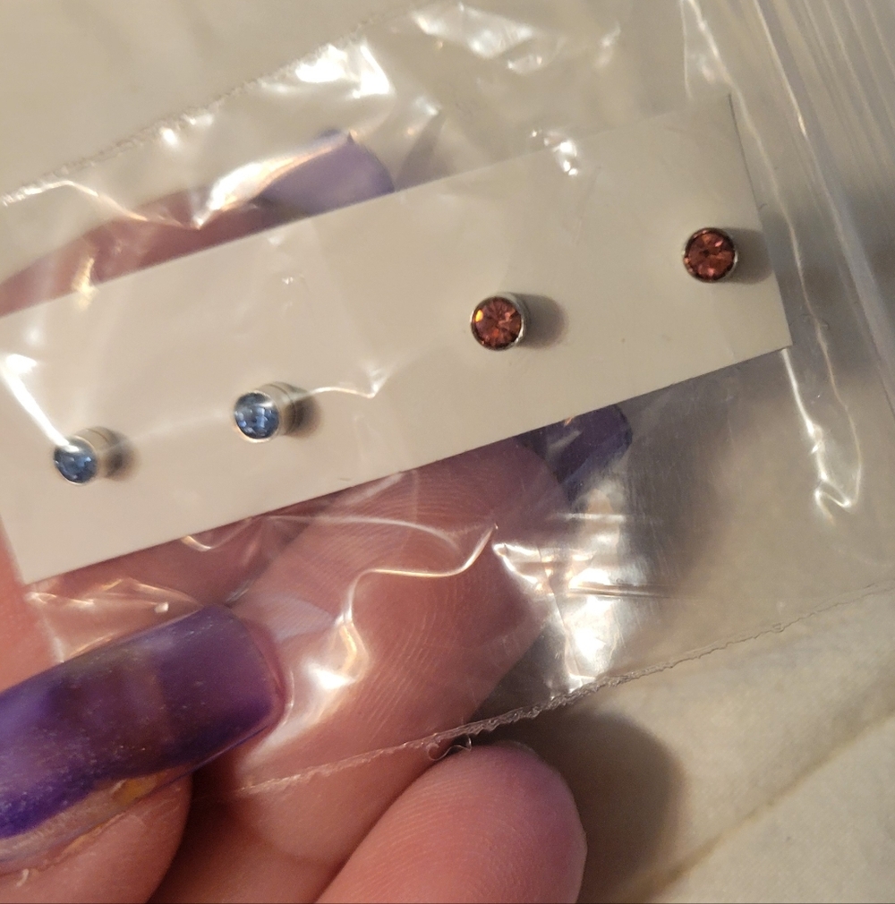2pk STRONG MAGNET STUDS. LIP NOSE EARS ETC. VARIOS COLORS STAINLESS STEEL - Picture 3 of 10